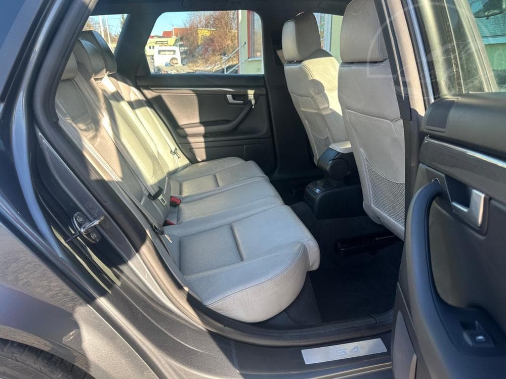 2004 Audi S4 - 57