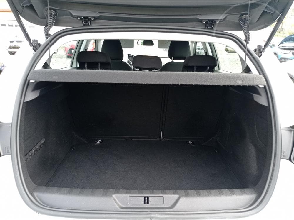 2018 Peugeot 308 - 15