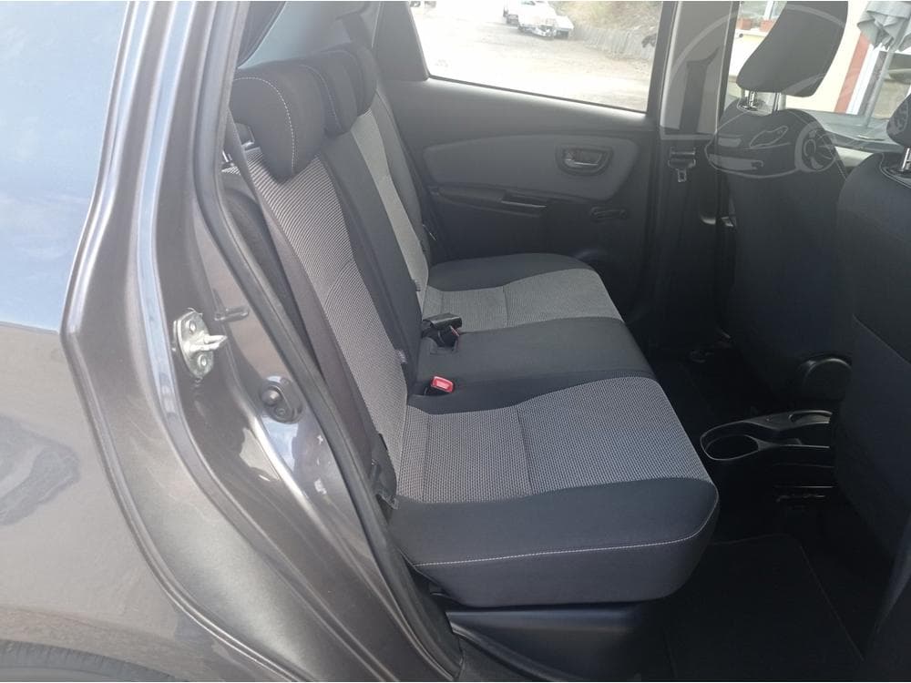2016 Toyota YARIS - 46