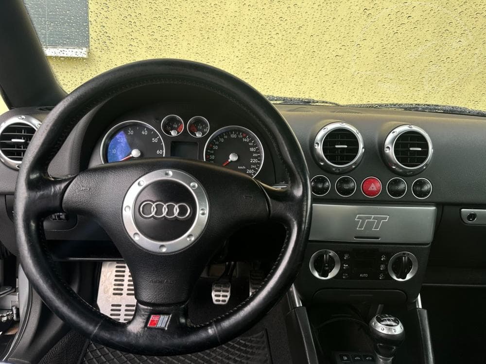 2000 Audi TT - 17