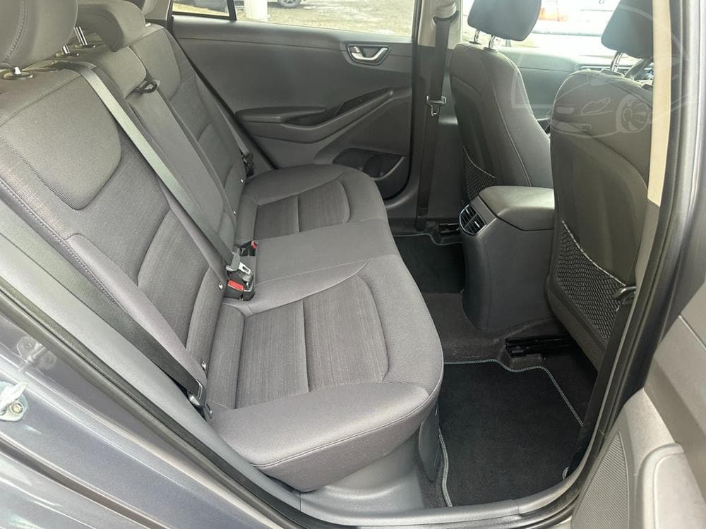 2018 Hyundai Ioniq - 17