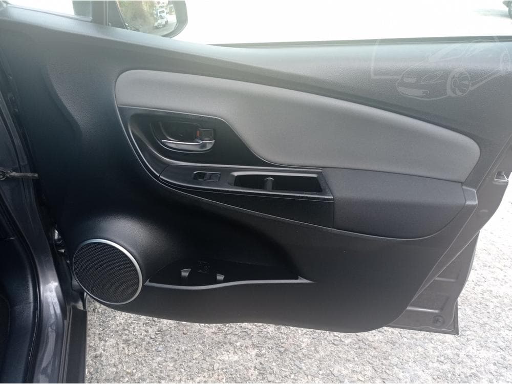 2016 Toyota YARIS - 52