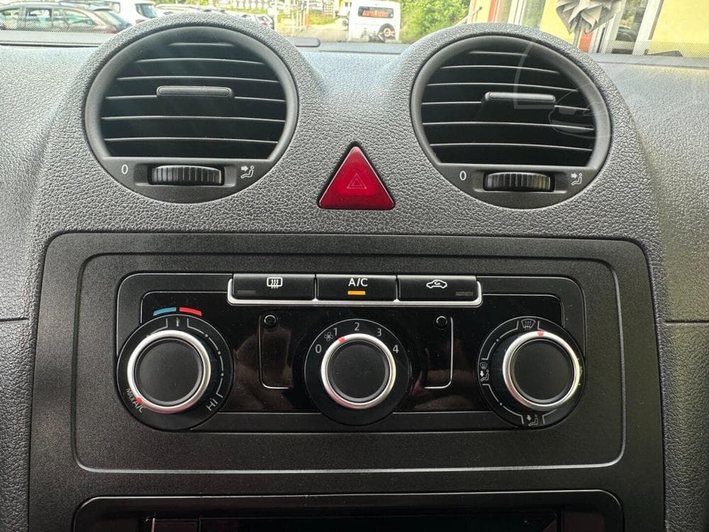 2015 Volkswagen CADDY - 35
