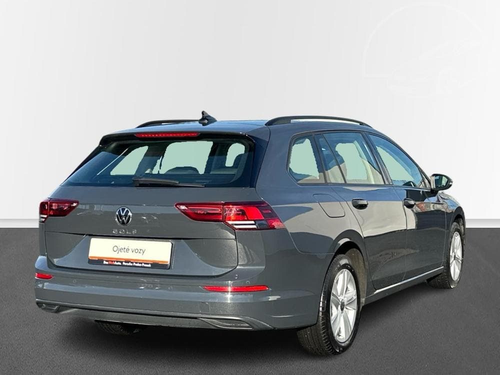 2022 Volkswagen Golf - 2