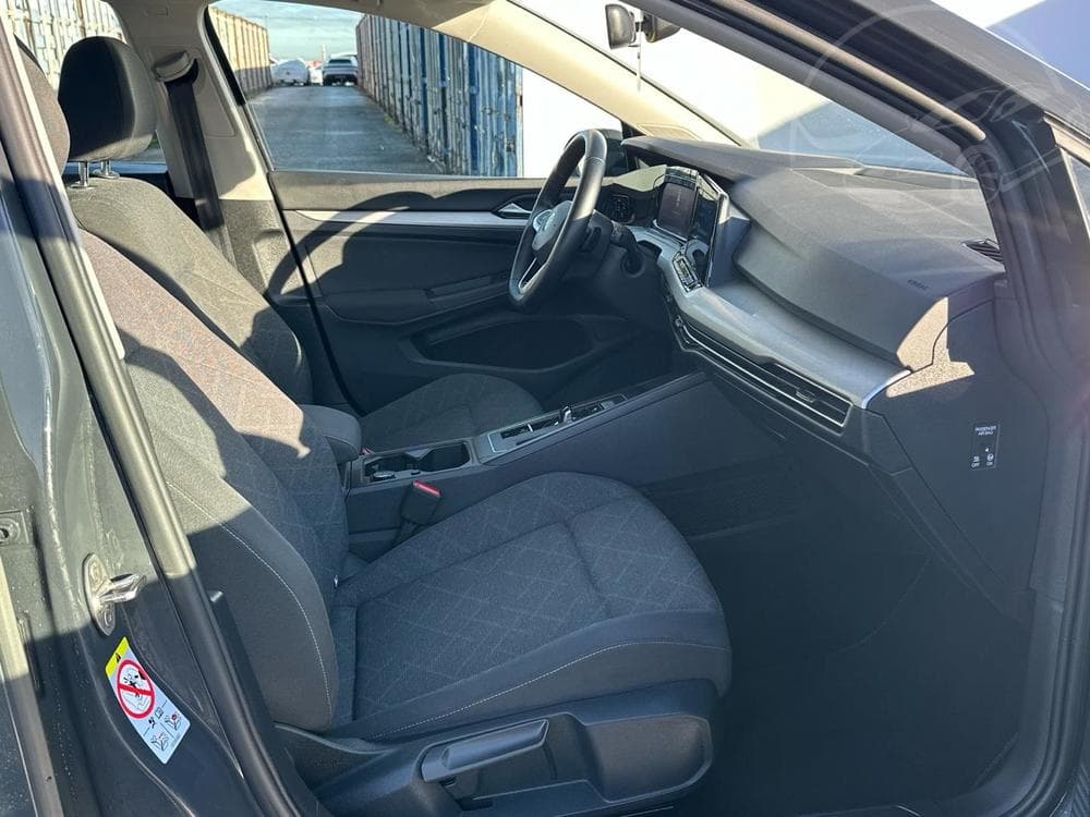 2022 Volkswagen Golf - 12