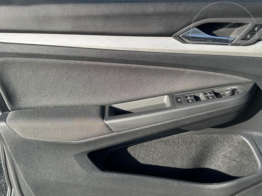 2022 Volkswagen Golf - 14