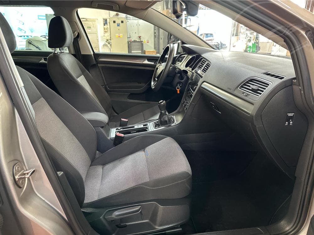 2015 Volkswagen GOLF - 15
