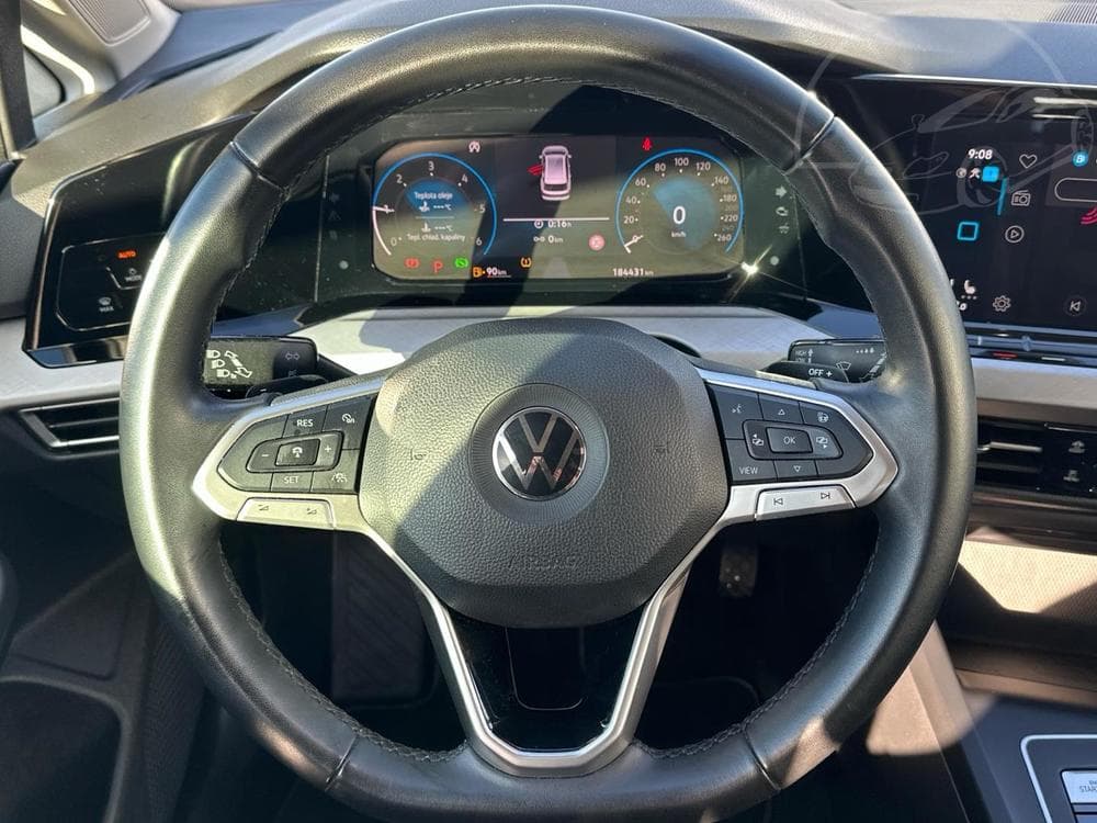 2022 Volkswagen Golf - 16