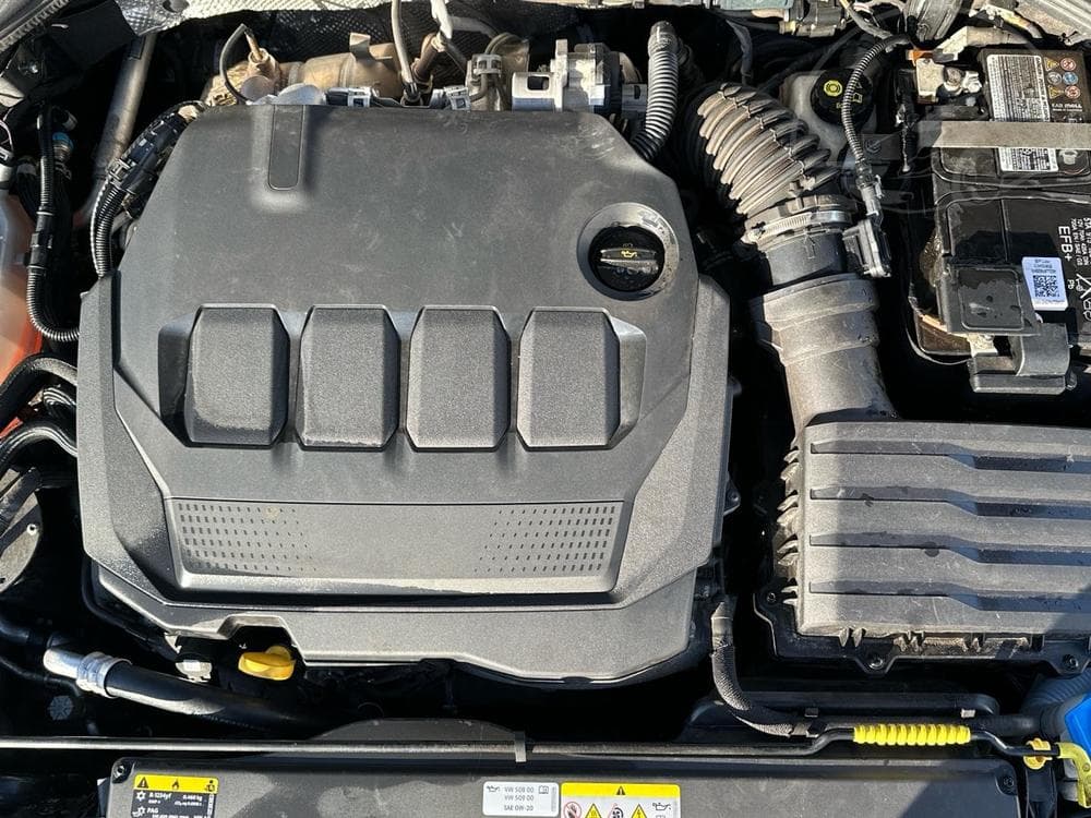 2022 Volkswagen Golf - 17