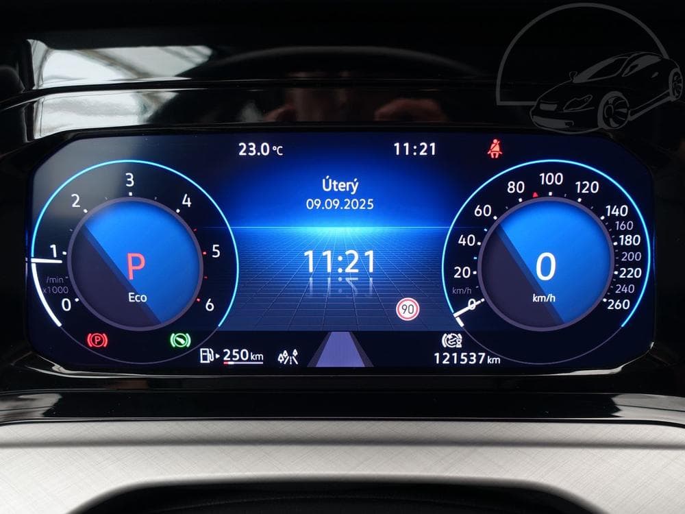 2022 Volkswagen Golf - 11