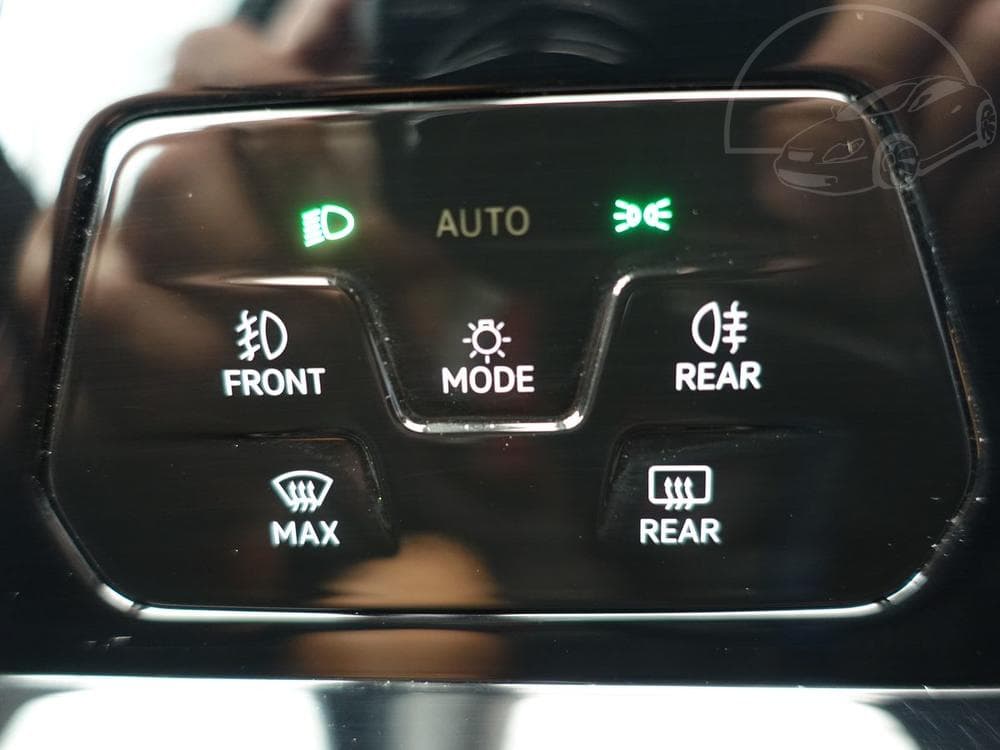 2022 Volkswagen Golf - 14