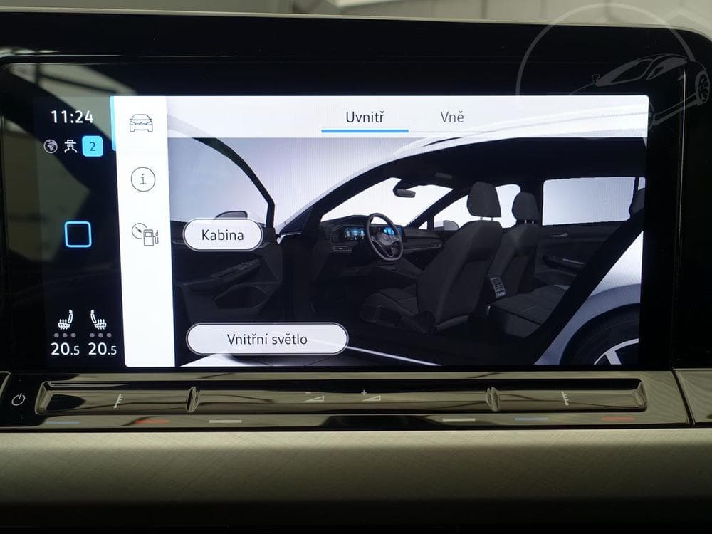 2022 Volkswagen Golf - 16