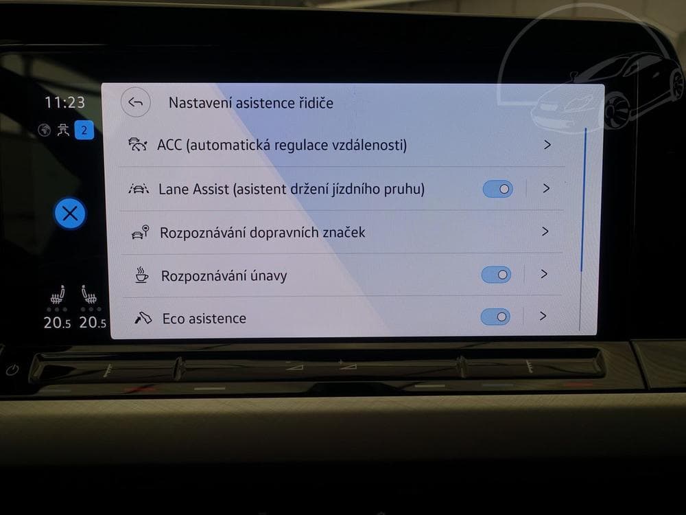 2022 Volkswagen Golf - 19