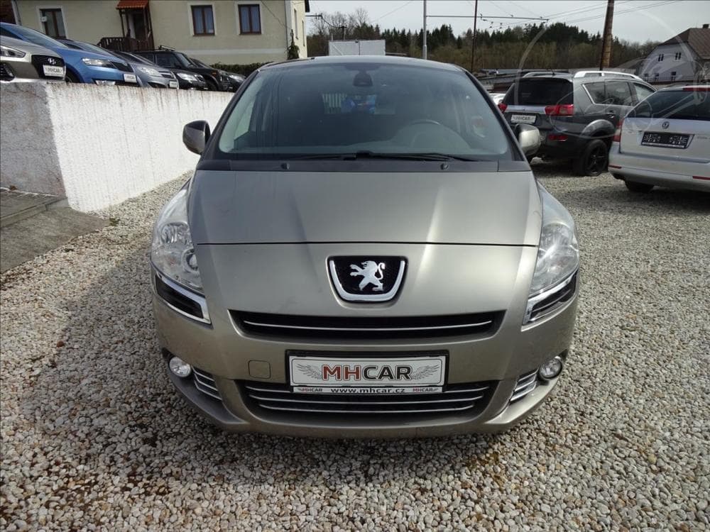 2012 Peugeot 5008 - 2