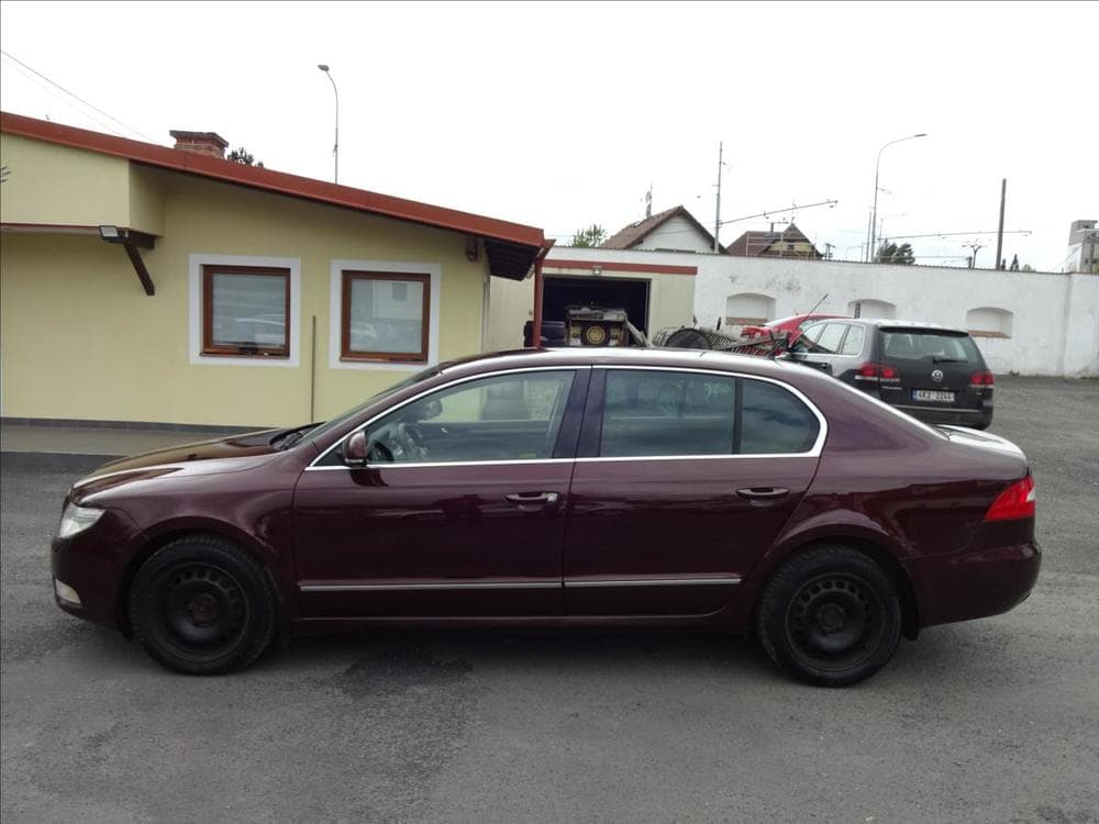 2009 Škoda SUPERB - 4
