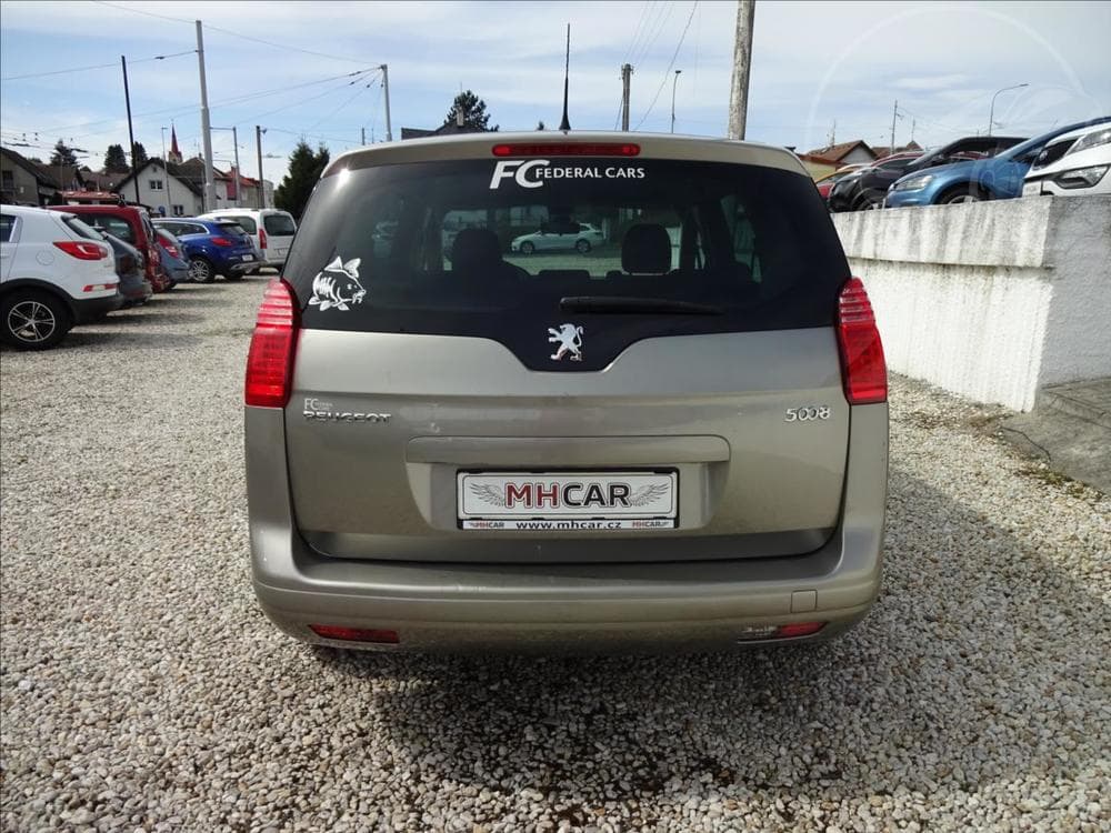 2012 Peugeot 5008 - 6