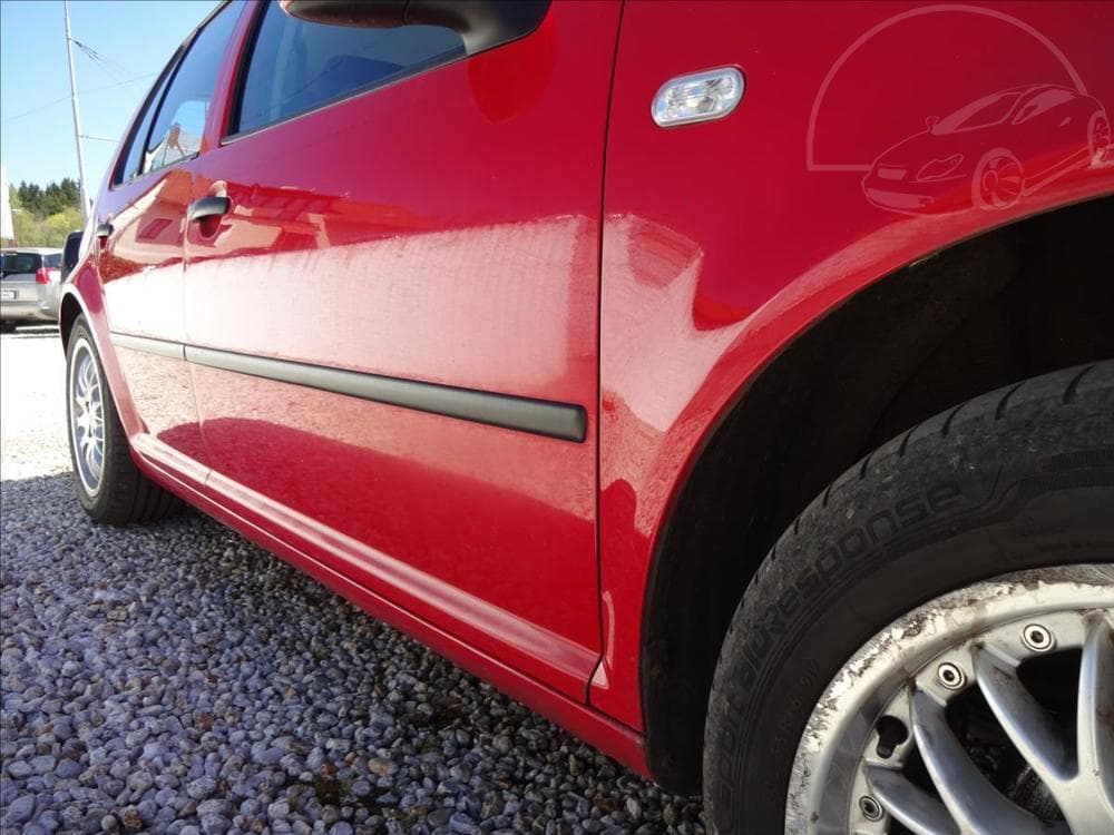 2003 Volkswagen GOLF - 10