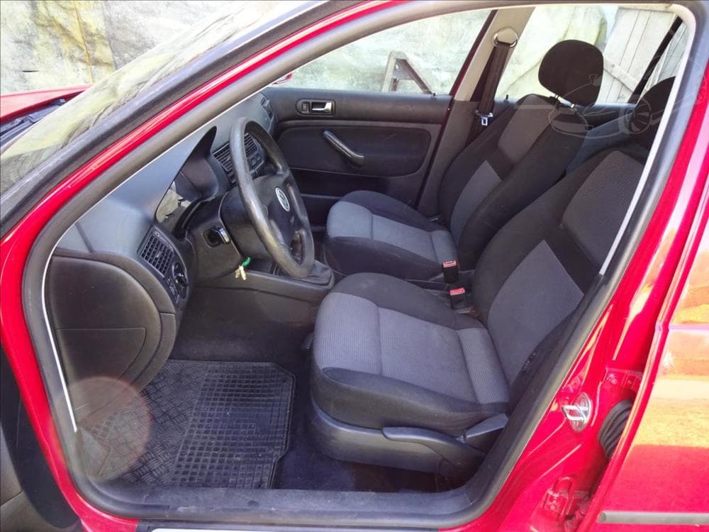 2003 Volkswagen GOLF - 20
