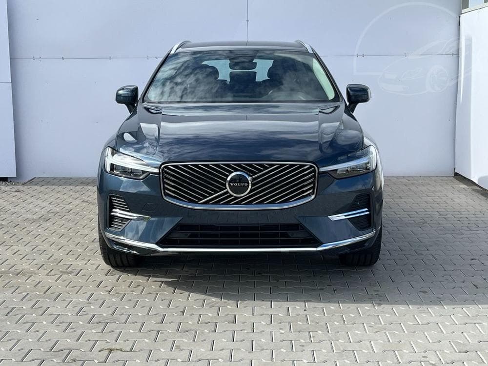 2025 Volvo XC60 - 5