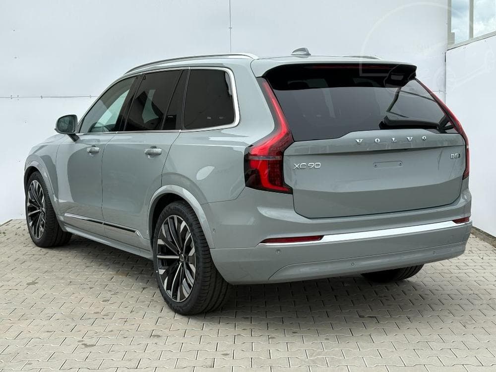 2026 Volvo XC90 - 15