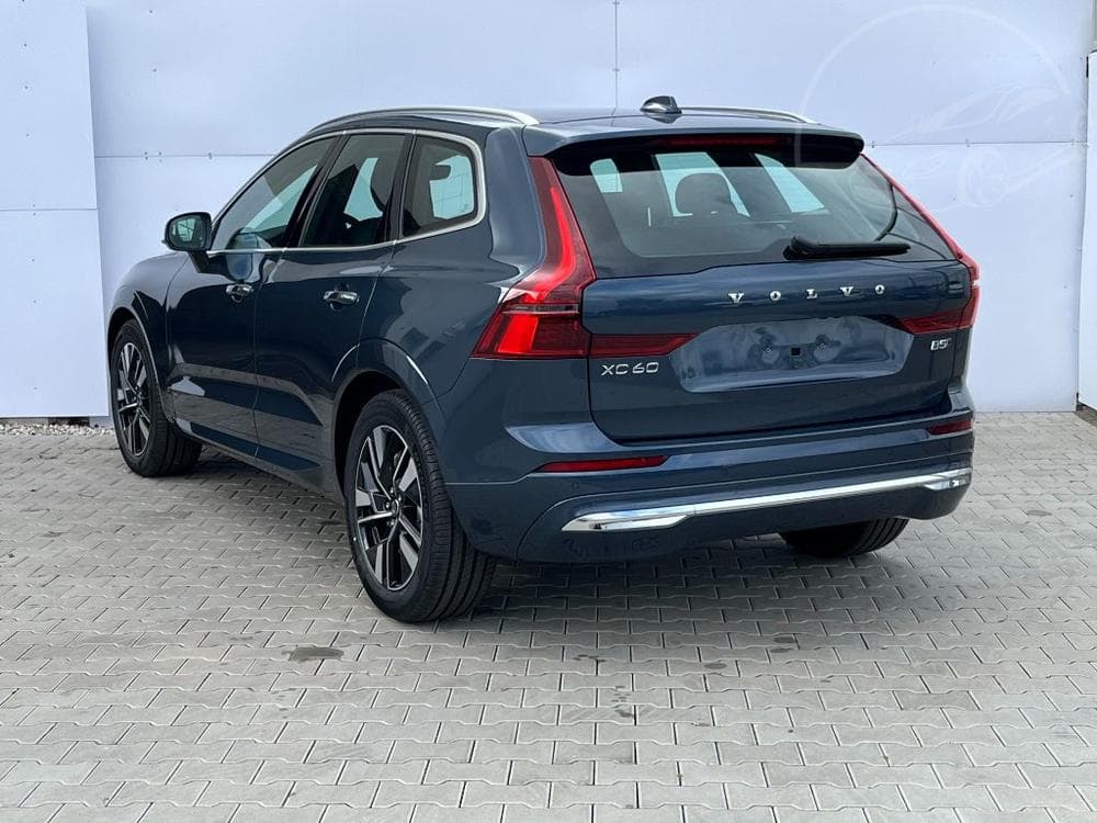 2025 Volvo XC60 - 15