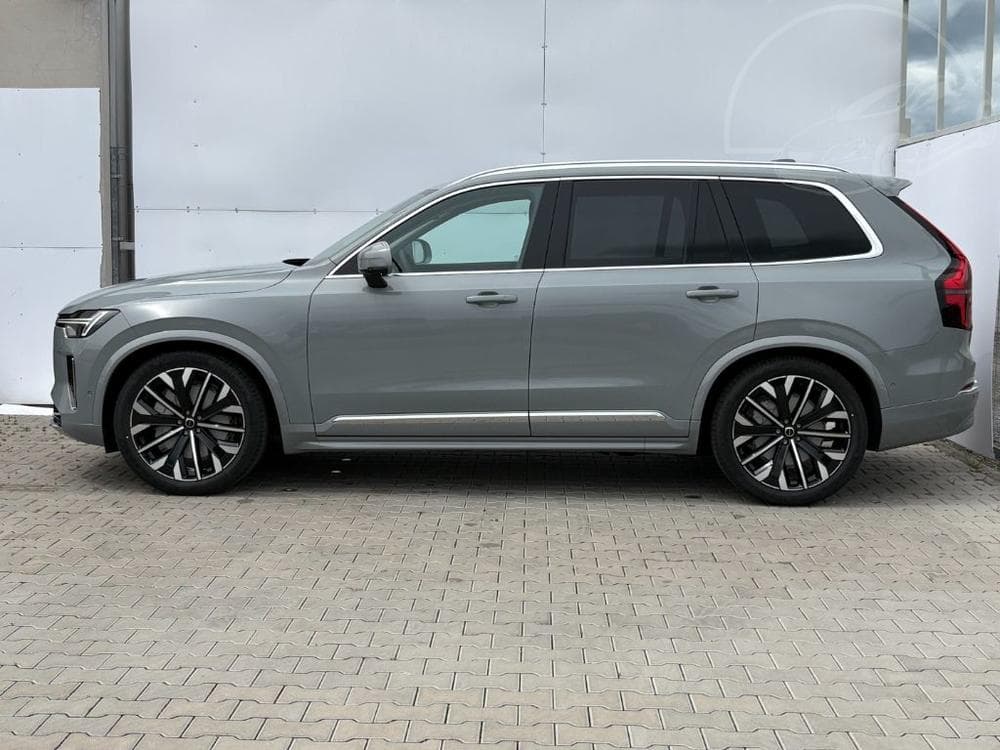 2026 Volvo XC90 - 17