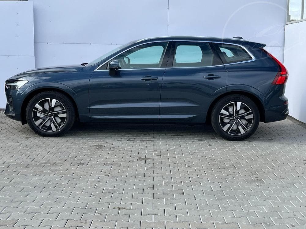 2025 Volvo XC60 - 17