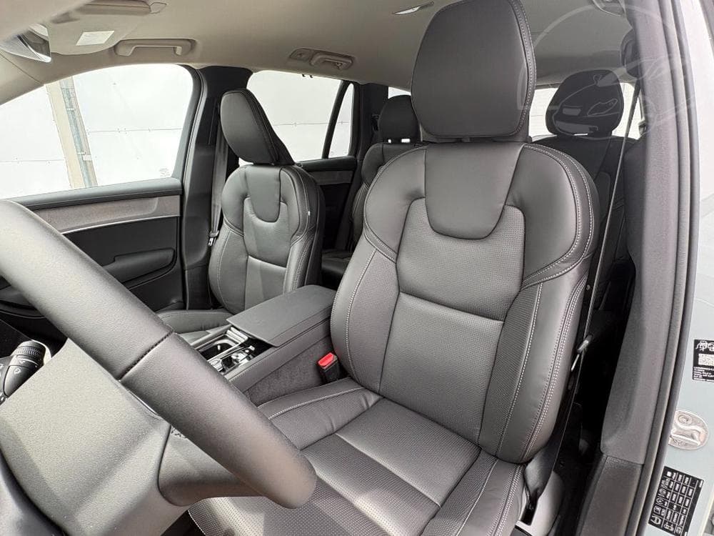 2026 Volvo XC90 - 21