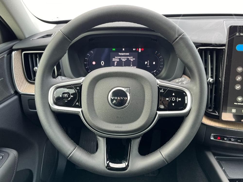 2025 Volvo XC60 - 29
