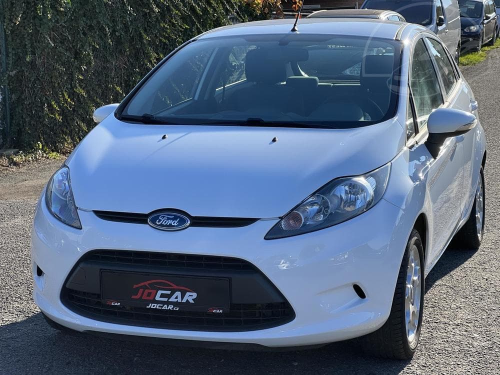 2010 Ford FIESTA