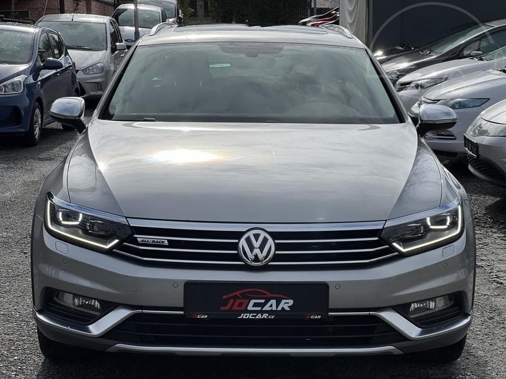 2016 Volkswagen PASSAT - 4