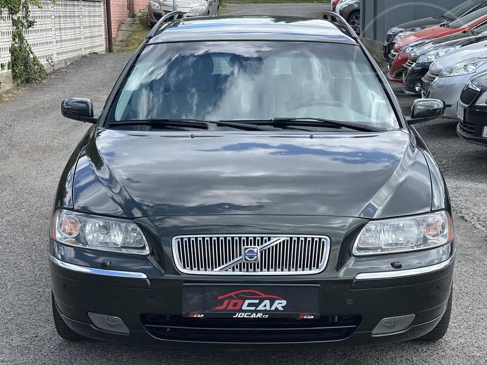 2005 Volvo V70 - 2