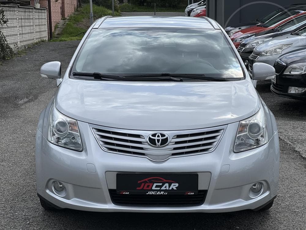 2011 Toyota AVENSIS - 2