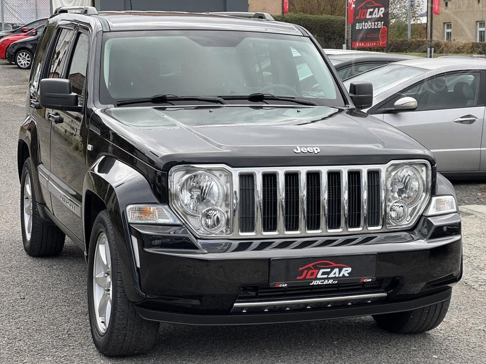 2011 Jeep Cherokee - 3