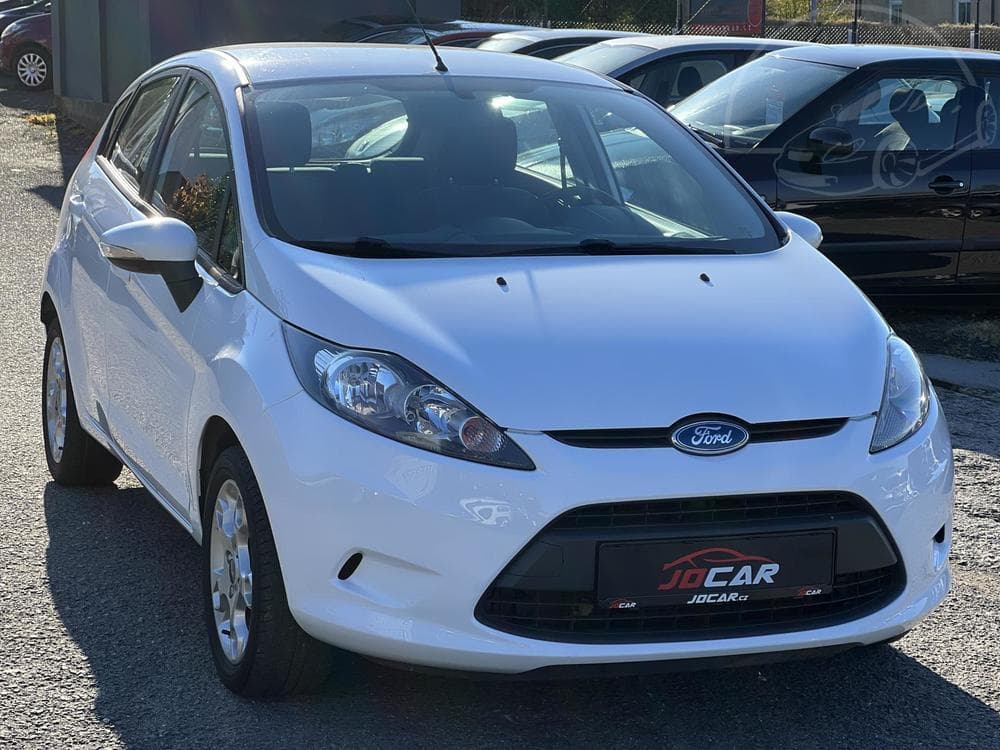 2010 Ford FIESTA - 3