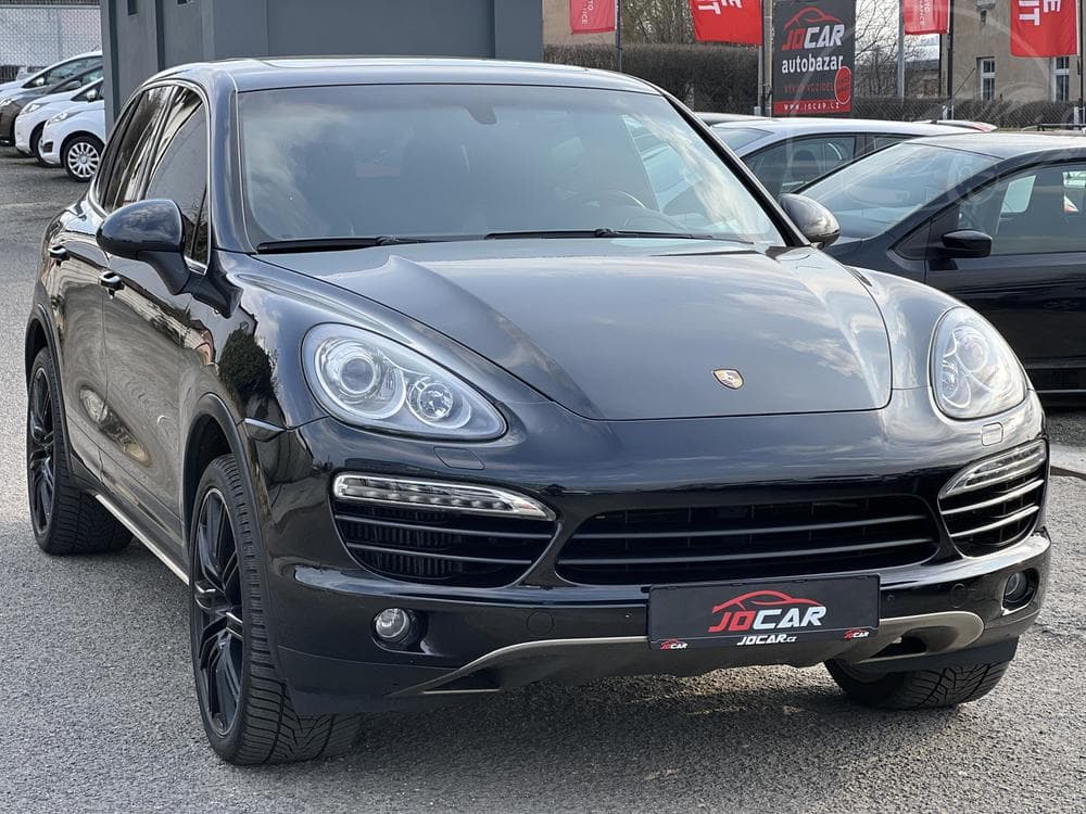 2013 Porsche Cayenne - 3