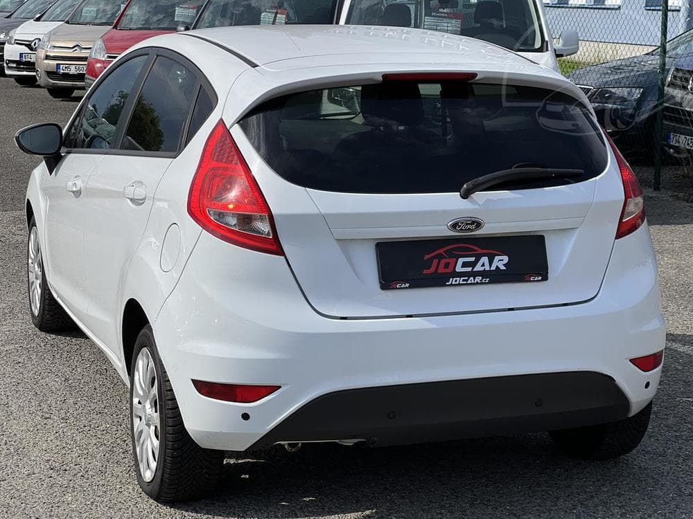 2011 Ford FIESTA - 4