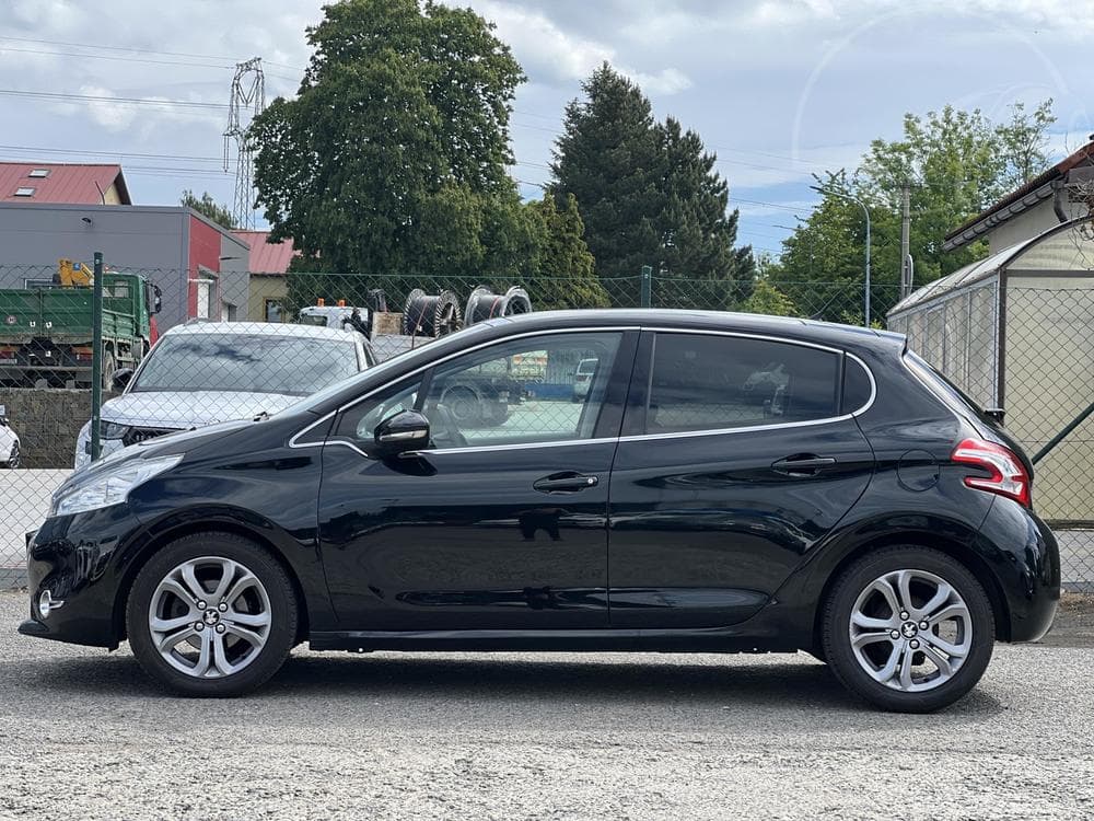 2015 Peugeot 208 - 4