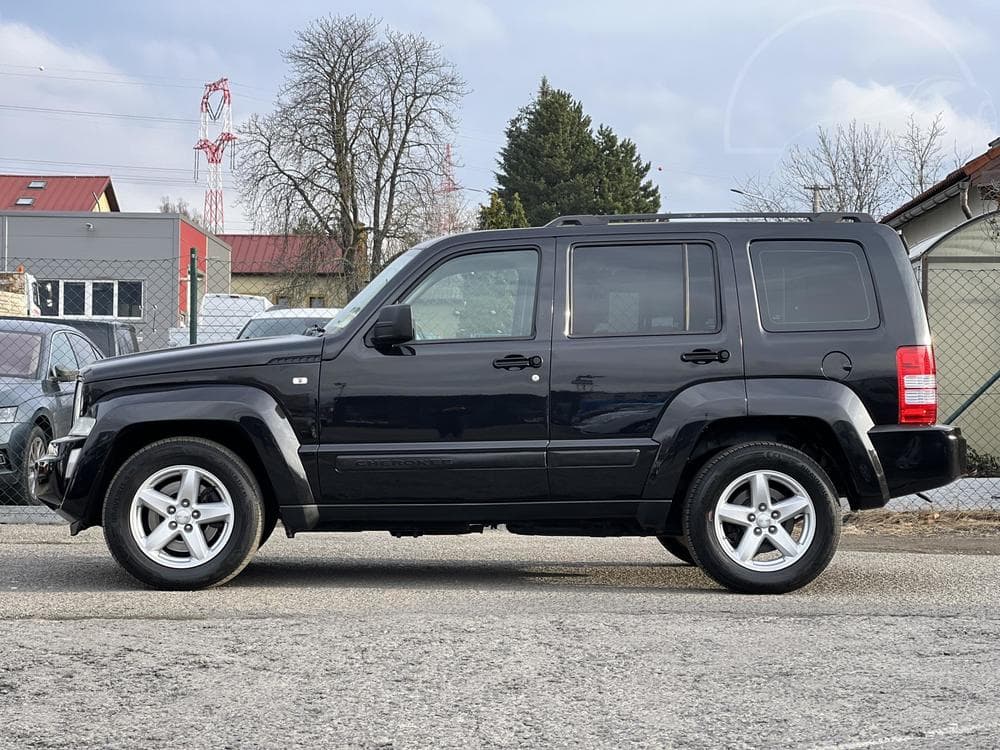 2010 Jeep CHEROKEE - 4
