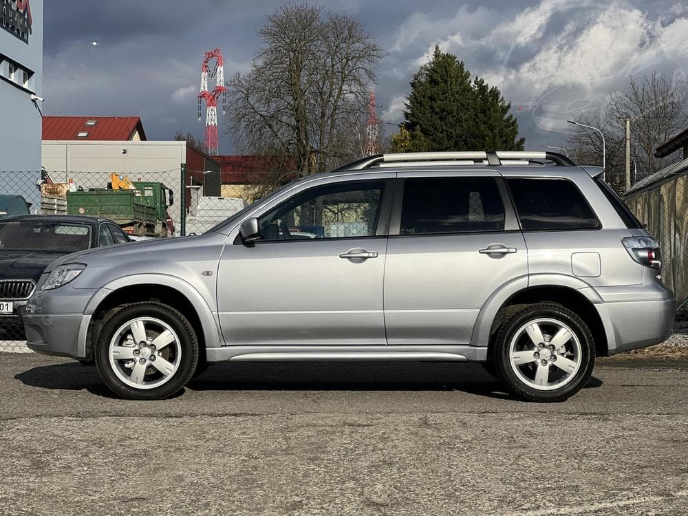 2008 Mitsubishi OUTLANDER - 4