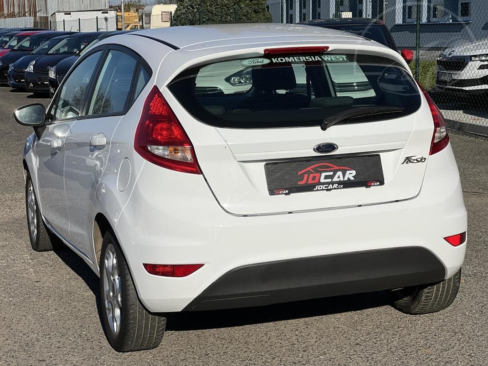 2010 Ford FIESTA - 5