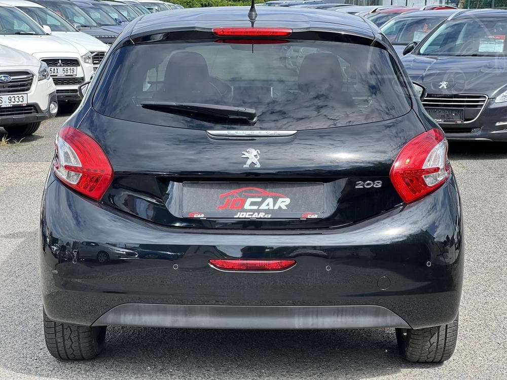 2015 Peugeot 208 - 5