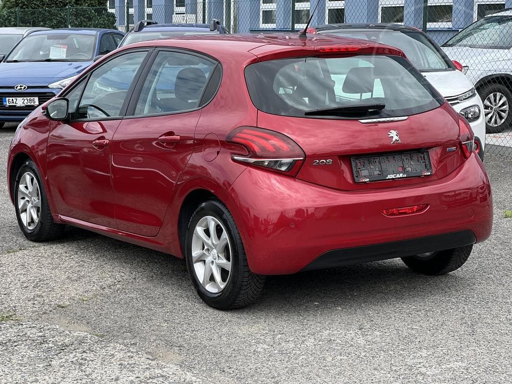 2016 Peugeot 208 - 5