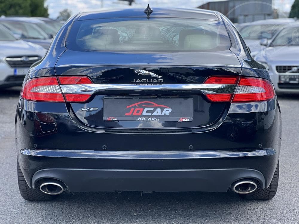 2015 Jaguar Xf - 6
