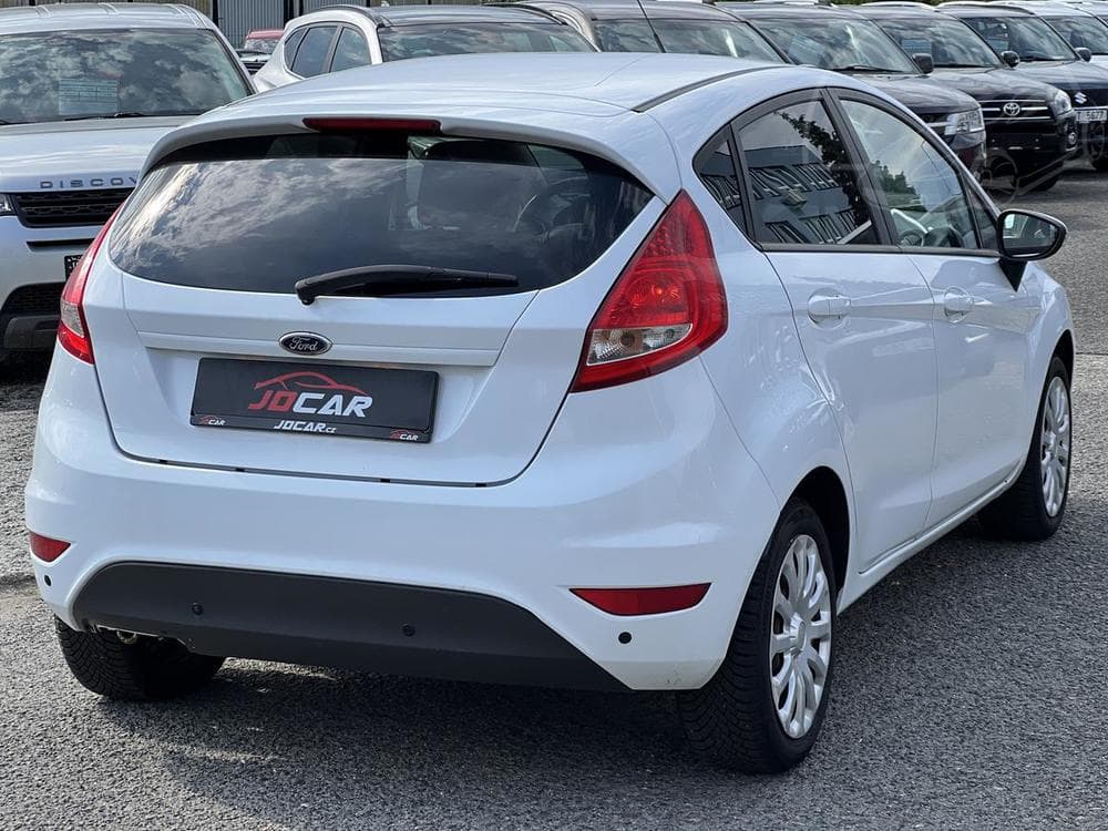 2011 Ford FIESTA - 6
