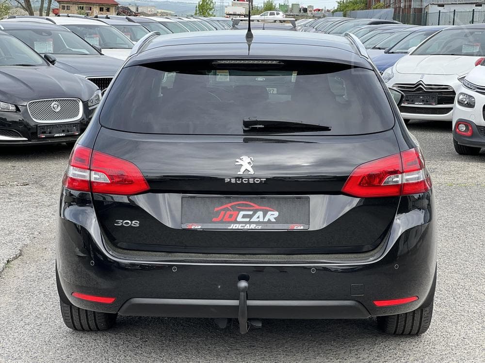 2018 Peugeot 308 - 16