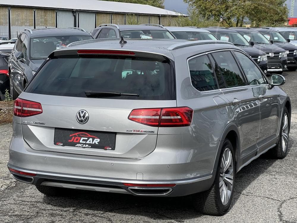2016 Volkswagen PASSAT - 19