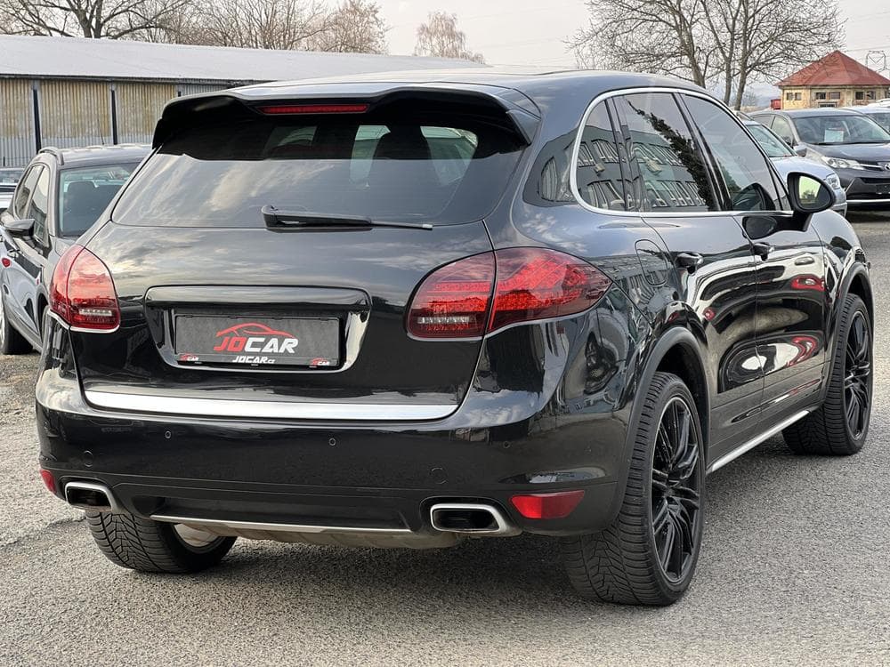 2013 Porsche Cayenne - 7