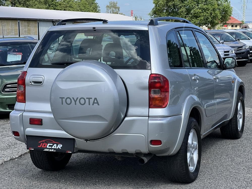 2003 Toyota RAV4 - 7