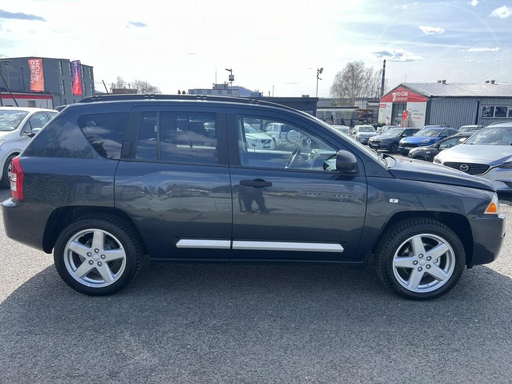 2007 Jeep COMPASS - 8
